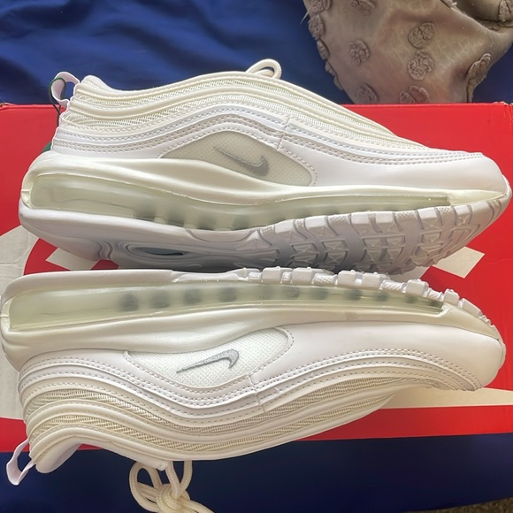 Nike Air Max 97 Triple White Wolf Grey - Picture 5 of 7